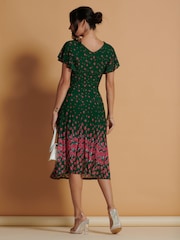 Grün - Jolie Moi Ausgestelltes Midikleid aus Mesh mit gespiegeltem Druck - Bild 2 von 6