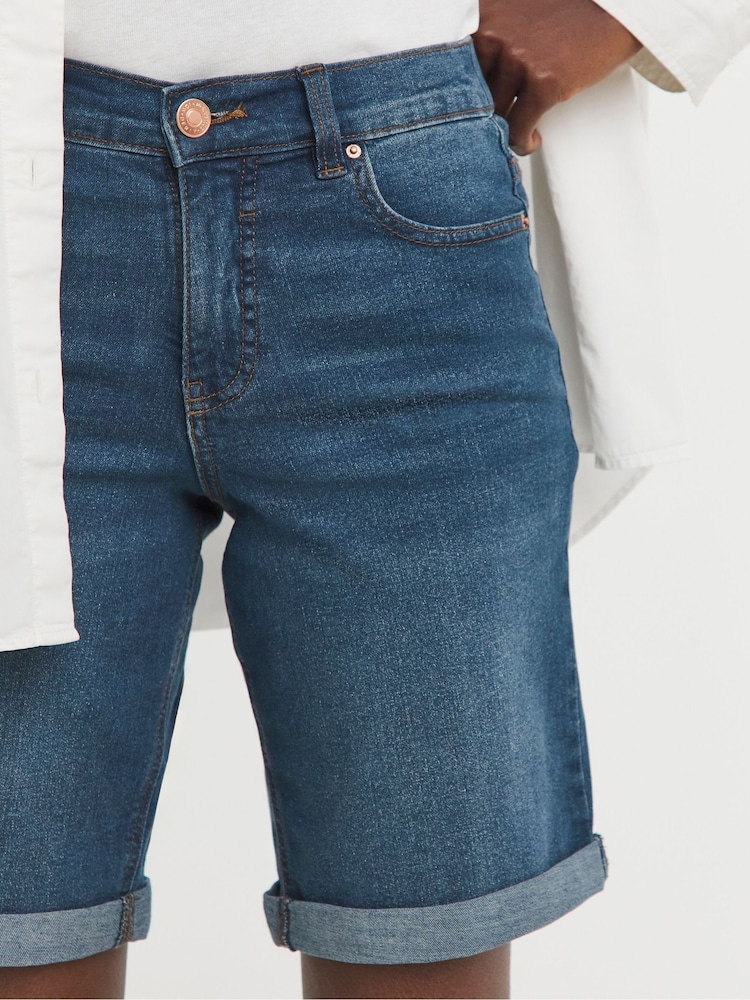 JD Williams Blue Denim Knee Shorts - Image 4 of 4 JD Williams Blue Denim Knee Shorts - Image 4 of 4