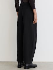 Reiss Black Leoni Cotton-Blend Barrel-Leg Drawstring Trousers - Image 5 of 6