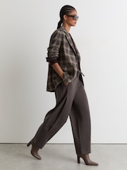 Reiss Grape Burgundy Leoni Cotton-Blend Barrel-Leg Drawstring Trousers - Image 1 of 7