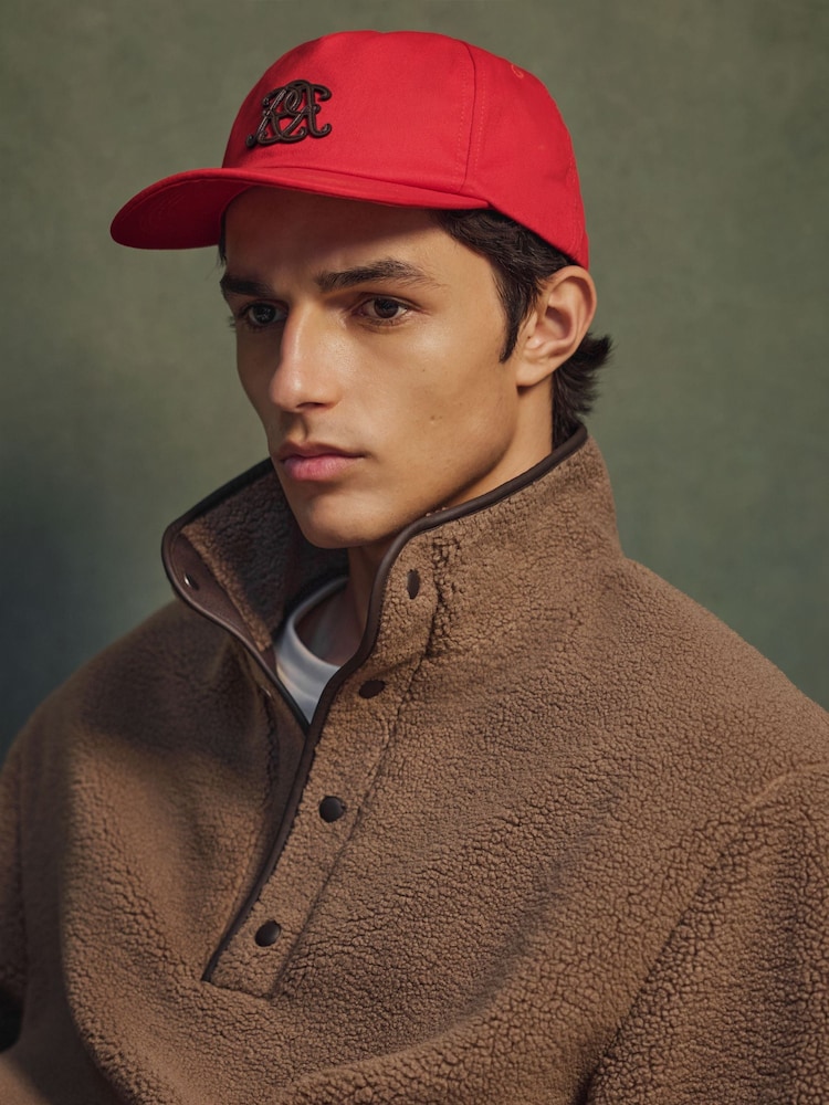 Rojo - Reiss Maddox Monogram Cotton Trucker Cap - Imagen 1 de 5