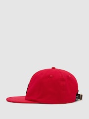 Rojo - Reiss Maddox Monogram Cotton Trucker Cap - Imagen 3 de 5
