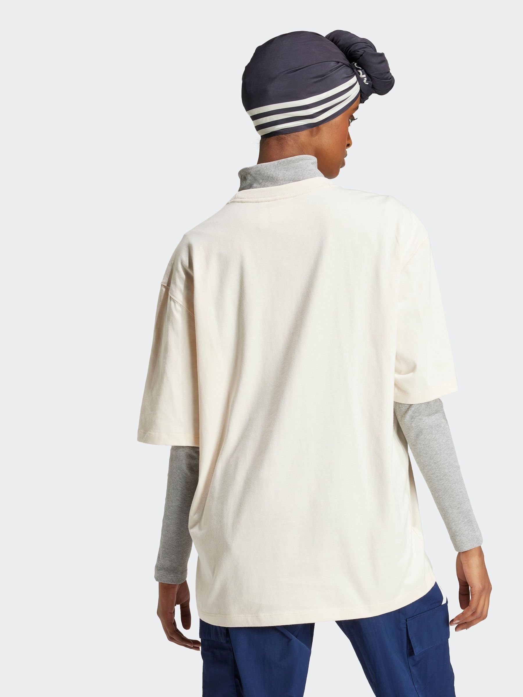 Kaufe Sie WeiB adidas originals Boyfriend 100 Baumwolle Essential T Shirt bei Next Deutschland