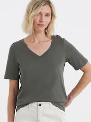 JD Williams Black V-Neck Short Sleeve Tops 5 Pack - Image 7 of 8