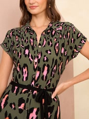 Animalprint, Khaki-Grün - Love & Roses Durchgeknöpftes Midikleid aus Jersey - Bild 2 von 4