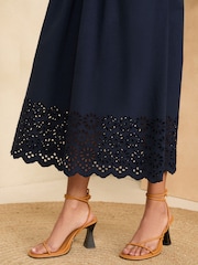 Marineblau/blau - Love & Roses Midikleid aus Baumwolljersey mit Lochstickerei am Rock - Bild 4 von 4
