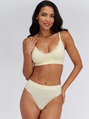 Boux Avenue חזיית ברלט ללא תפרים ועם תחרה - תמונה 3 מתוך 5