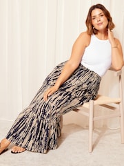 Curves Like These Navy Blue Shirred Waist Maxi Skirt - Image 3 of 4