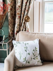 Avalon Home Snowdrop and Hellebore Cushion Cover - Slika 4 od 5