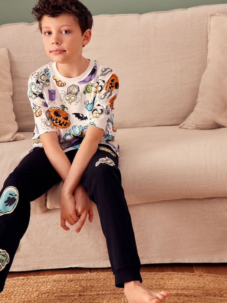 White/Black Halloween Single Short Sleeve 100% Cotton Pyjamas (3-16yrs) - Image 2 of 6