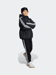 أسود - سترة Essentials مبطنة ومزينة بتصميم 3 خطوط من adidas - صورة 4 من 16