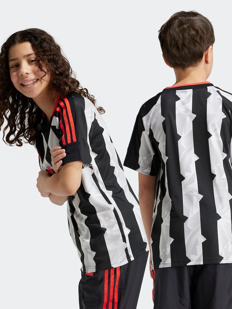 adidas J Hot T-Shirt - Image 2 of 6