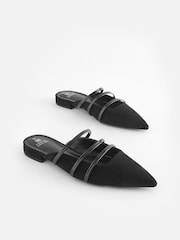 črna - Forever Comfort® Point Toe Strappy natikač - Slika 1 iz 6