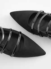 črna - Forever Comfort® Point Toe Strappy natikač - Slika 4 iz 6