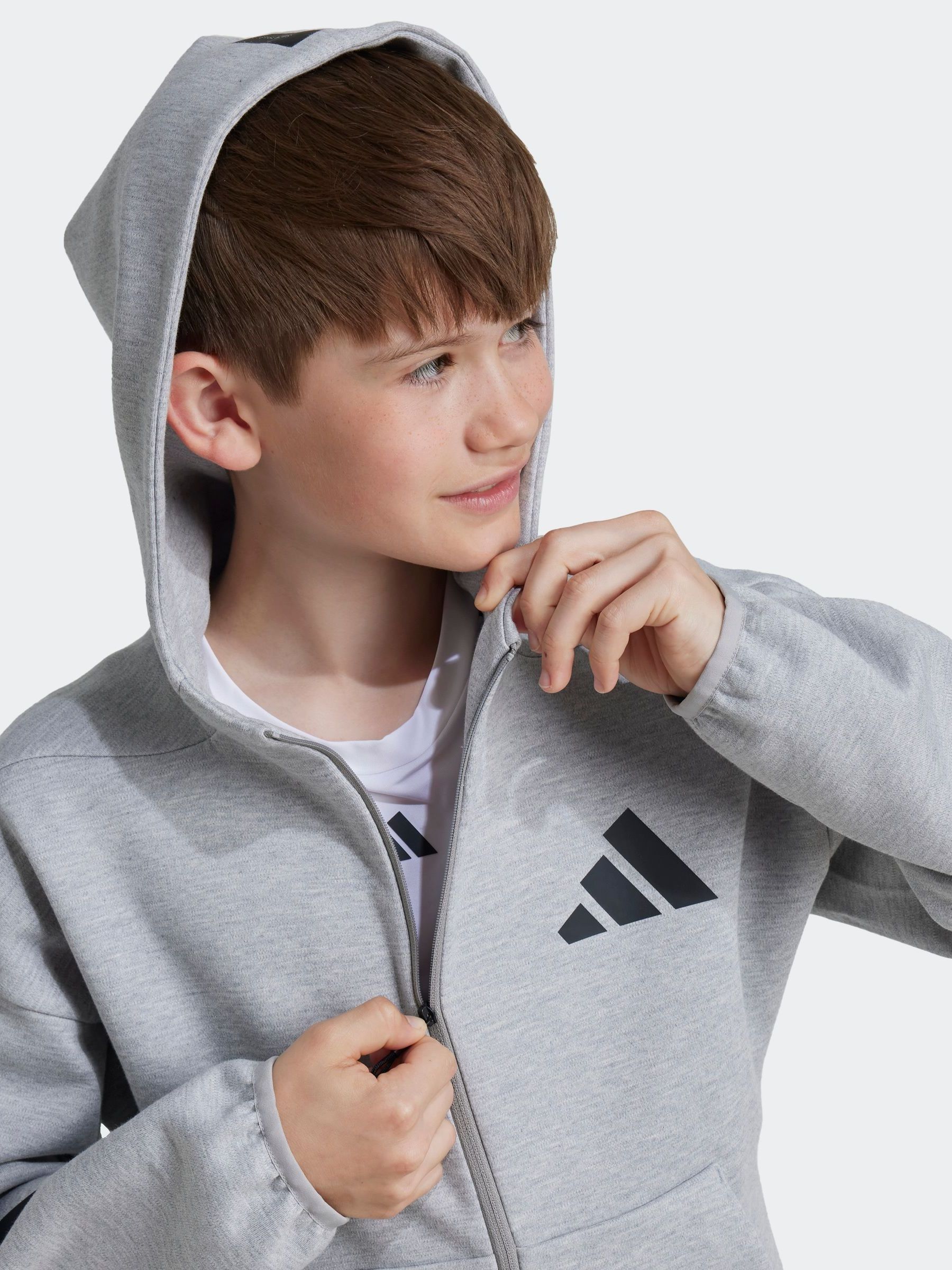 adidas フード付きグレージャケット サイズSです adidas（アディダス） ウインドブレーカー ジャケット メンズ Premium