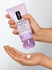 Clinique Foaming Sonic Facial Soap 150ml - Image 4 of 5