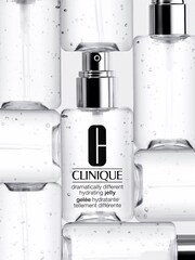 Clinique Dramatically Different Hydrating Jelly Anti-Pollution 125ml - Image 4 of 5