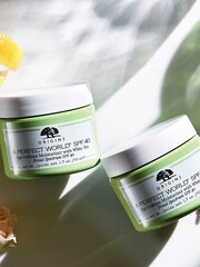 Origins A Perfect World Spf 40 Age-Defense Moisturiser With White Tea 50ml - Image 3 of 4