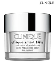 Clinique Smart Custom Repair SPF 15 Moisturiser 50ml Day - Image 2 of 3