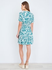 Yumi Green Leaf Print Viscose Dress - Image 4 of 5