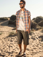 Weird Fish Grey Summersville 3/4 Length Ripstop Cargo Shorts - Image 6 of 8