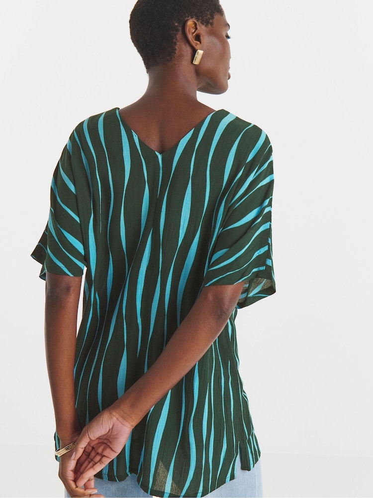 JD Williams Blue Stripe Printed Crinkle Tunic Top - Image 2 of 4 JD Williams Blue Stripe Printed Crinkle Tunic Top - Image 2 of 4