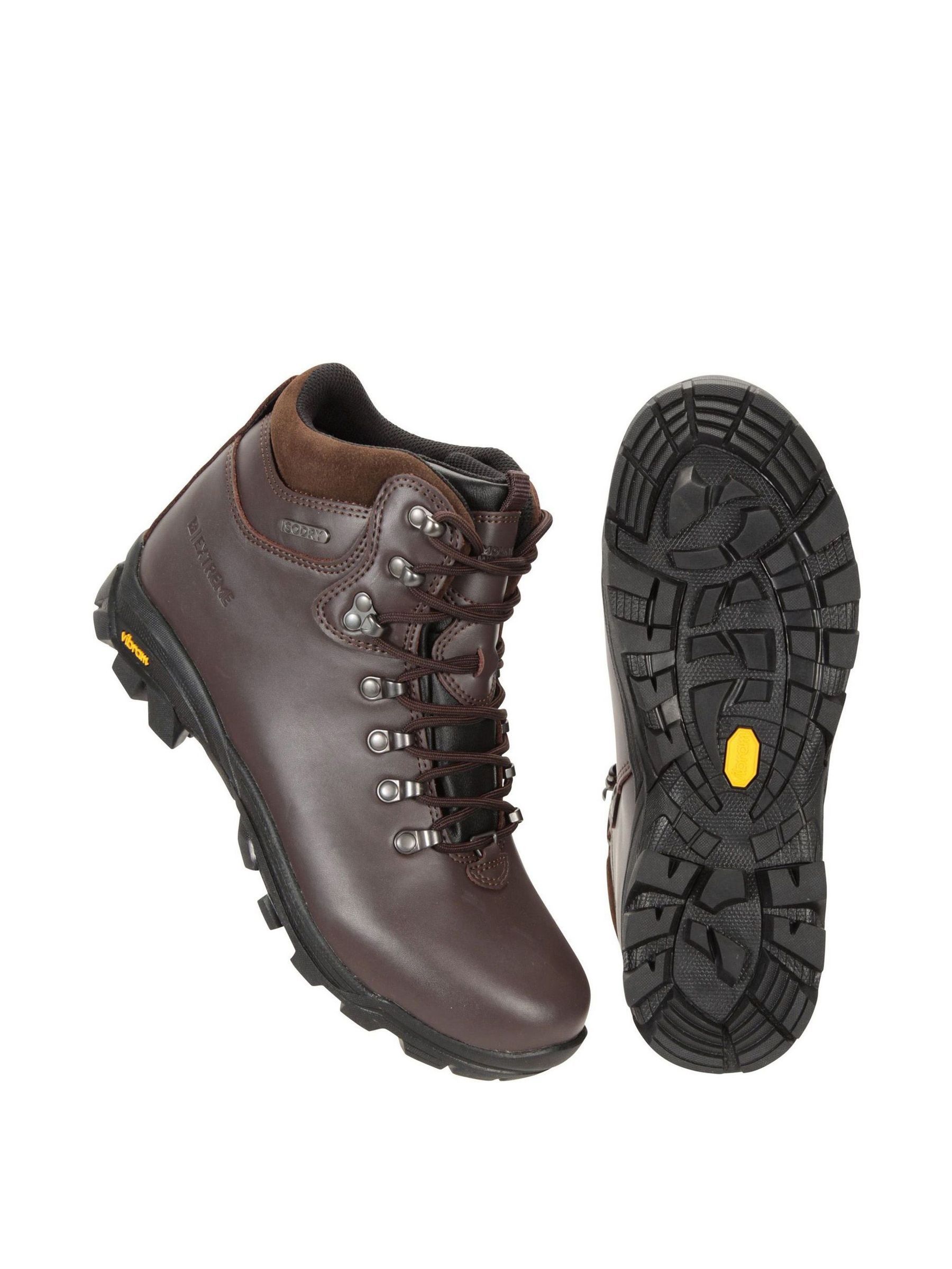 Mens hiking boots with vibram soles deals