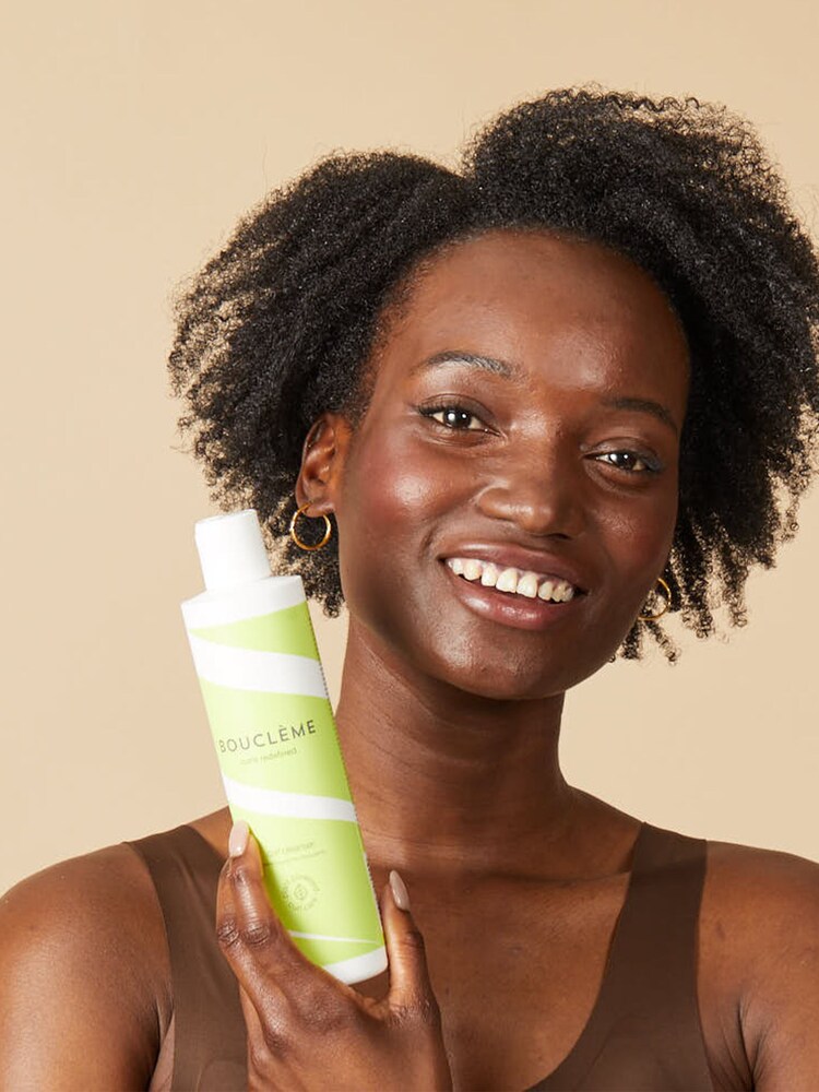 BOUCLÈME Curl Cleanser 300ml - Image 4 of 4