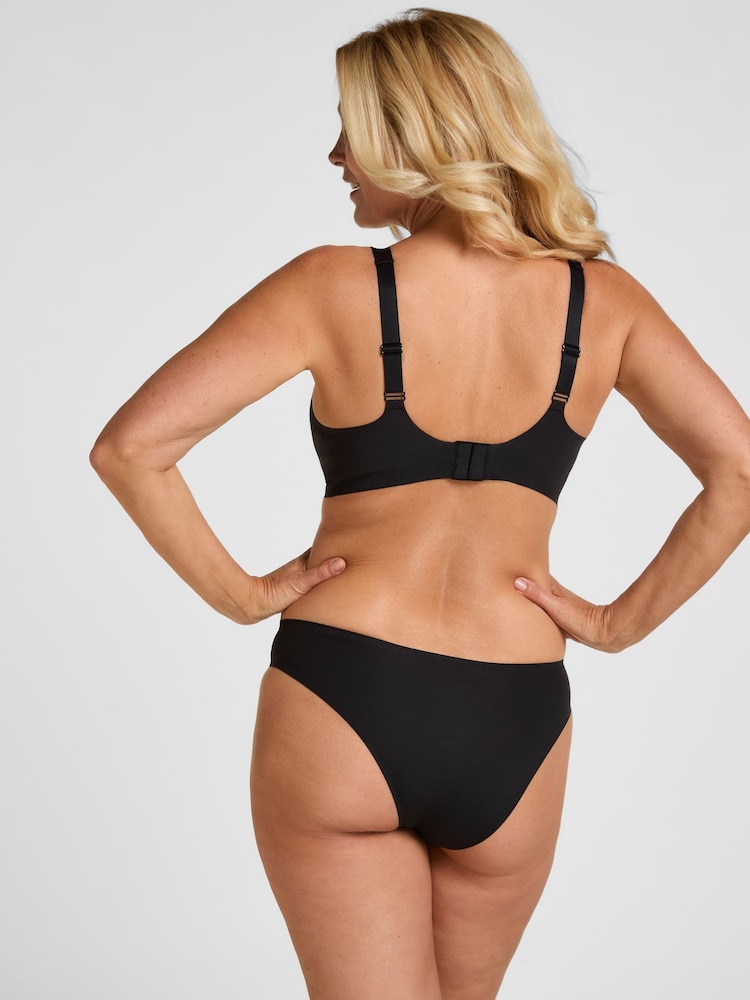 Hunkemoller Black Super Comfort Bra - Image 2 of 5 Hunkemoller Black Super Comfort Bra - Image 2 of 5