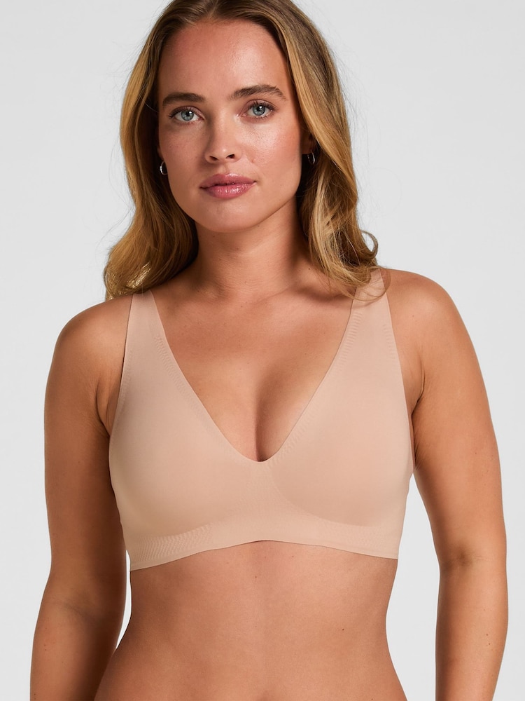 Hunkemoller Rugby Tan Super Comfort Bra - Image 1 of 5 Hunkemoller Rugby Tan Super Comfort Bra - Image 1 of 5
