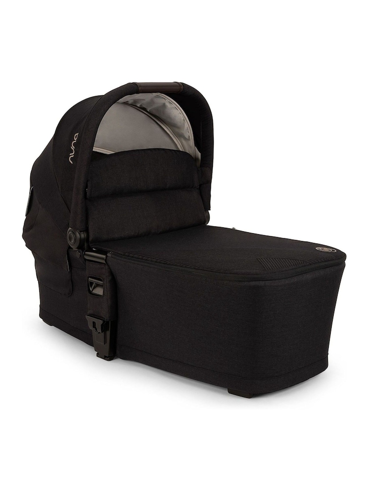 Nuna Element BMW Mixx Next Carrycot - Image 1 of 6 Nuna Element BMW Mixx Next Carrycot - Image 1 of 6