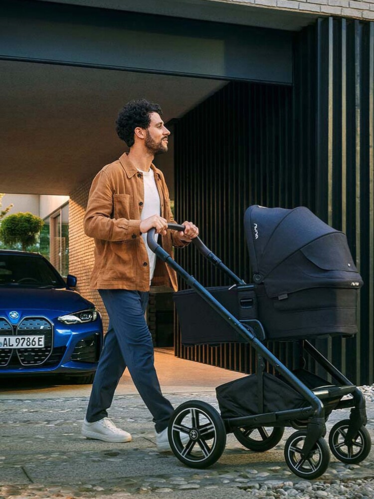 Nuna Element BMW Mixx Next Carrycot - Image 6 of 6 Nuna Element BMW Mixx Next Carrycot - Image 6 of 6