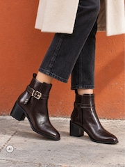 Коричневий - Novo Jazzy Round Toe Block Heel Buckle Detail Ankle Boots - Image 1 of 6