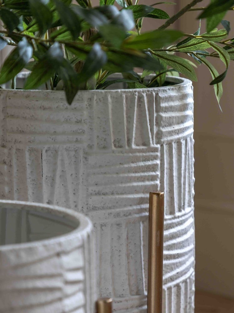 Gallery Home Set of 2 Gold Iron Planters - Image 2 of 4 Gallery Home Set of 2 Gold Iron Planters - Image 2 of 4