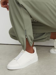 Reiss Sage Green Crescent R-Flex Stretch-Twill Cuffed Joggers - Image 4 of 9