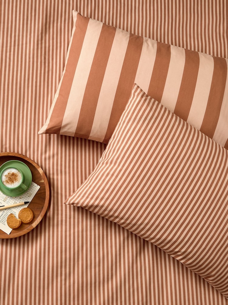 Furn The Ultimate Stripe Reversible Pillowcase Pair - Bild 1 von 2