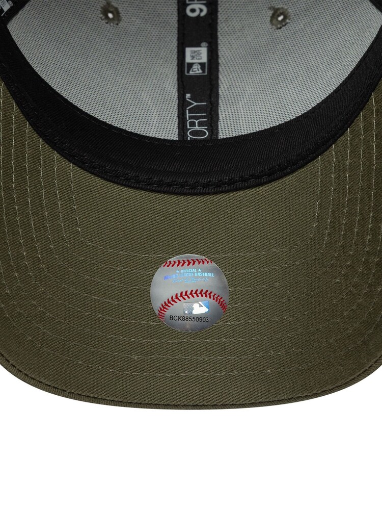 New Era Green League Essential 9Forty New York Yankees Cap - Image 5 of 5