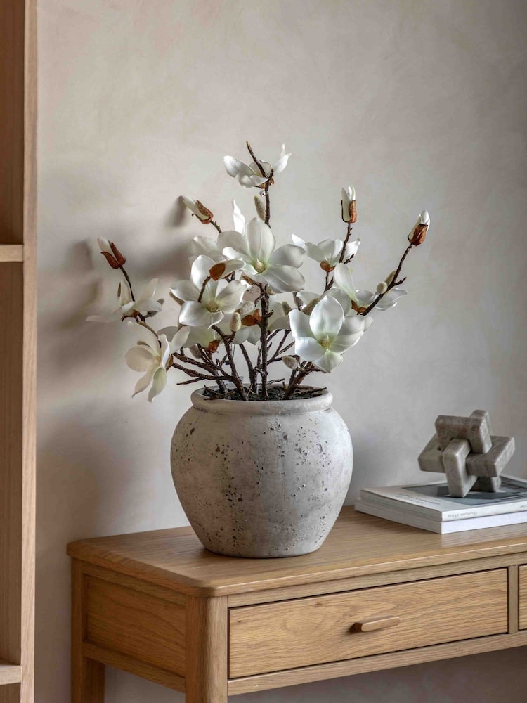 Gallery Home White Magnolia Vase Arrangement - Image 1 of 4 Gallery Home White Magnolia Vase Arrangement - Image 1 of 4
