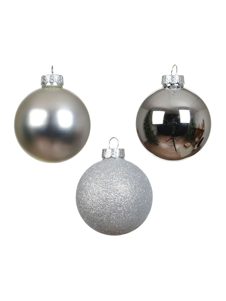 Decoris Silver Tone Set of 45 Glass Christmas Baubles - Image 2 of 3 Decoris Silver Tone Set of 45 Glass Christmas Baubles - Image 2 of 3