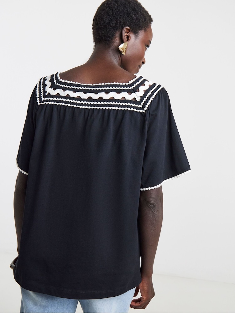 JD Williams Black Square Neck Rick Rack Trim LongLine Swing Top - Image 2 of 4