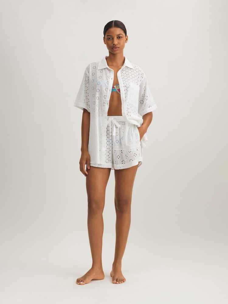 Polo Ralph Lauren Eyelet Short Sleeve Top & Short Set - صورة 1 من 4 Polo Ralph Lauren Eyelet Short Sleeve Top & Short Set - صورة 1 من 4