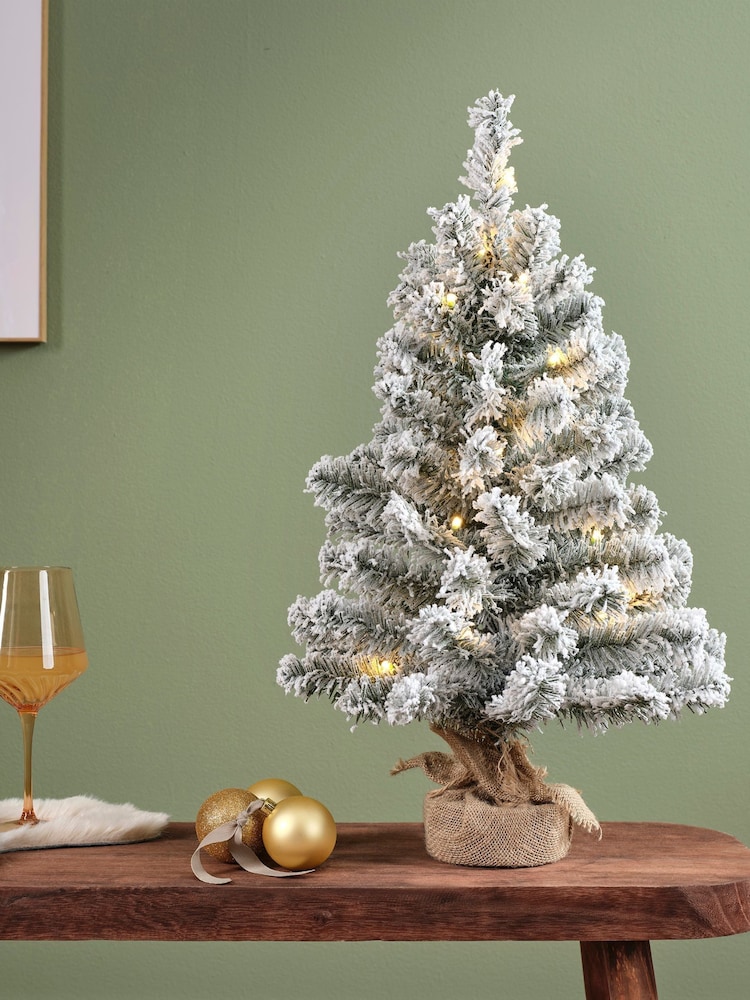 Everlands Green White Warm 3ft Imperial Snowy Pre-Lit Christmas Tree - Image 2 of 4 Everlands Green White Warm 3ft Imperial Snowy Pre-Lit Christmas Tree - Image 2 of 4