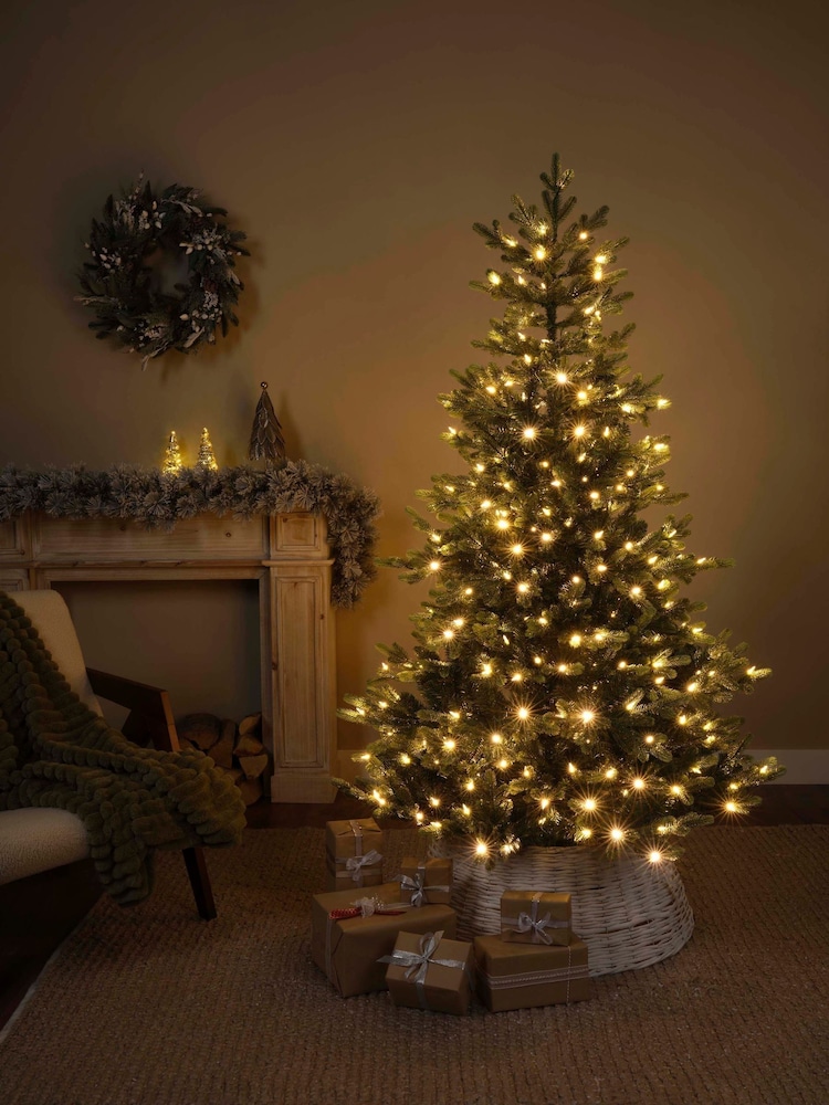 Everlands Greenwarm Whitemulti 6ft Geneva Pre Lit Colour-Switch Christmas Tree - Image 2 of 8 Everlands Greenwarm Whitemulti 6ft Geneva Pre Lit Colour-Switch Christmas Tree - Image 2 of 8