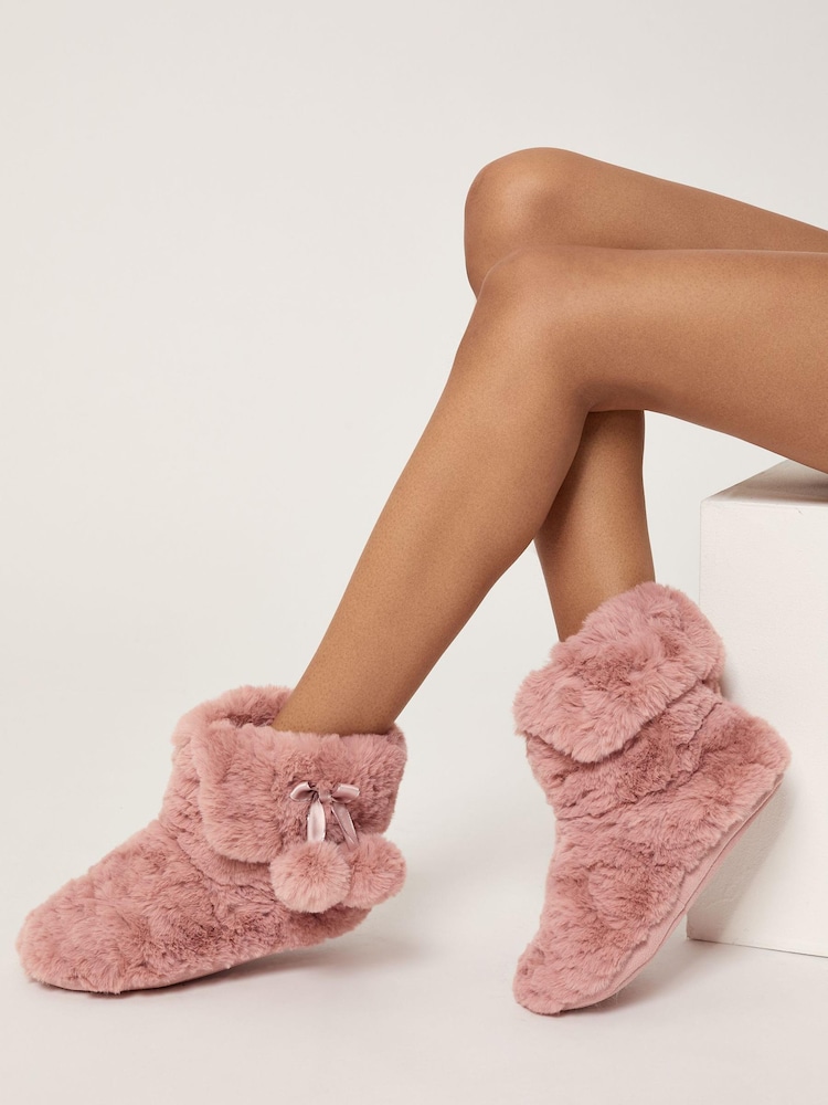 Nude - Lipsy Hausstiefel mit Fellimitat-Bommel - Bild 1 von 1