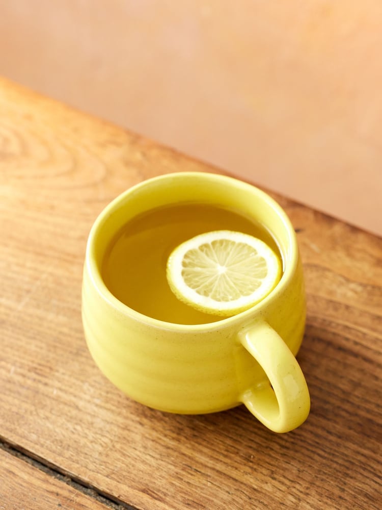 Jamie Oliver Set of 4 Yellow Big Love Cosy Cuppa Mugs - Image 2 of 5 Jamie Oliver Set of 4 Yellow Big Love Cosy Cuppa Mugs - Image 2 of 5