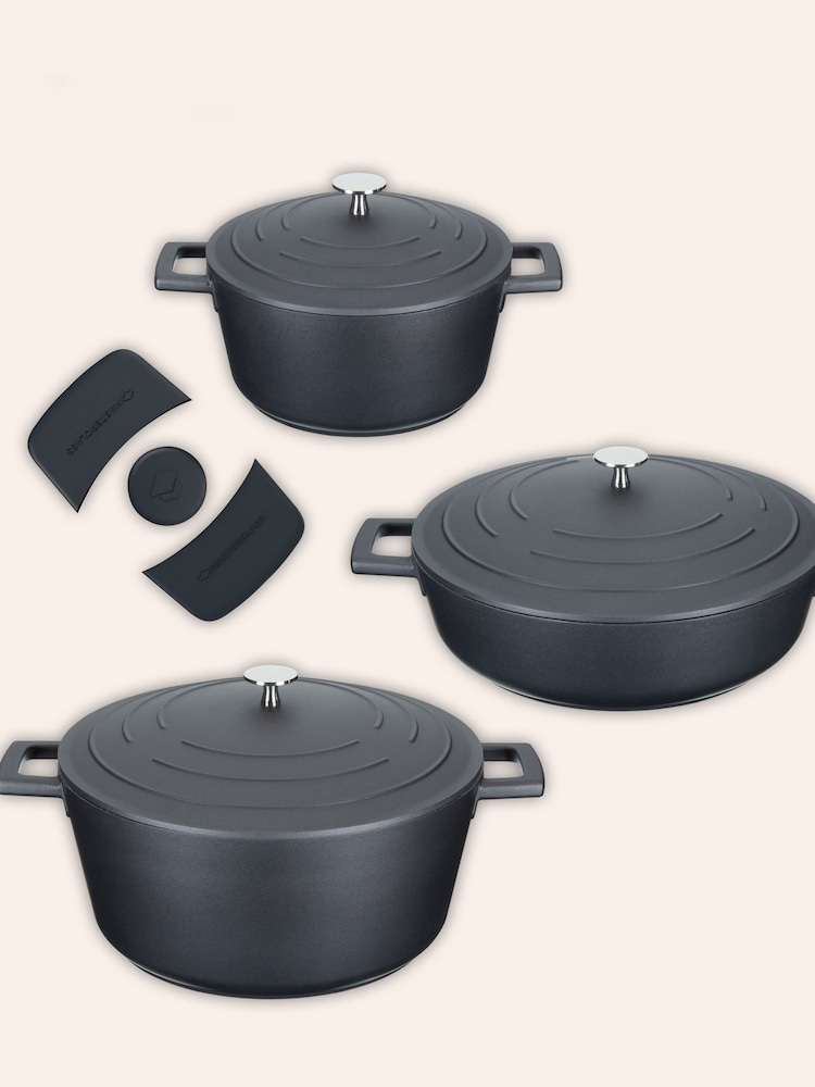 Masterclass Set of 3 Black Aluminium Casserole Dish Set with Handle Cover - Image 3 of 3 Masterclass Set of 3 Black Aluminium Casserole Dish Set with Handle Cover - Image 3 of 3
