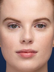 Estée Lauder Double Wear Stay-in-Place Foundation SPF 10 30ml - Image 3 of 4