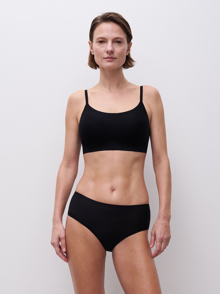 Chantelle Soft Stretch Seamless Padded Bralette Bra - Image 4 of 5