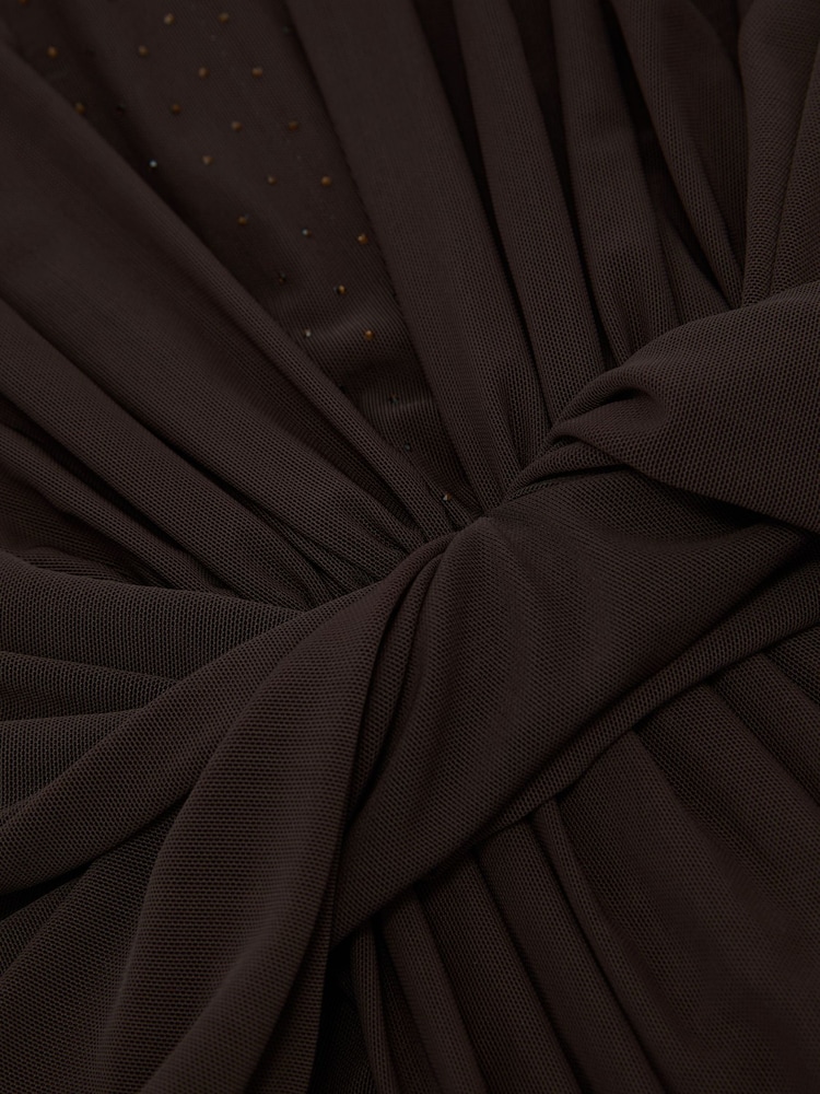 Reiss Tess Crystal-Detail Mesh Draped Maxi Dress - Image 8 de 8 Reiss Tess Crystal-Detail Mesh Draped Maxi Dress - Image 8 de 8