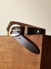 Chocolate Brown/Gold Premium Made In Italy Regular Leather Belt - Image 4 of 6